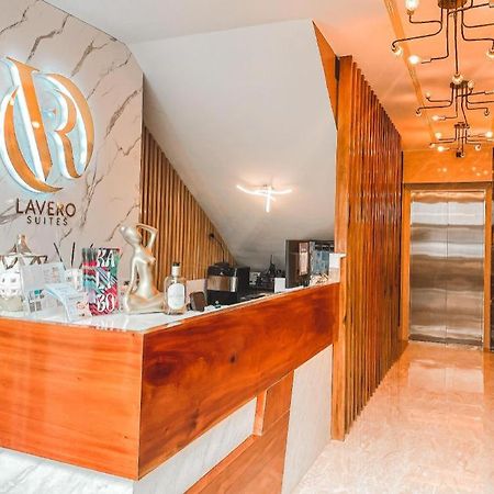 Lavero Suites Kalibo Esterno foto