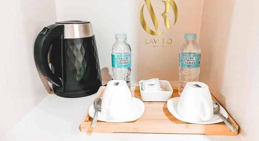 Lavero Suites Kalibo Esterno foto