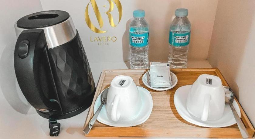 Lavero Suites Kalibo Esterno foto
