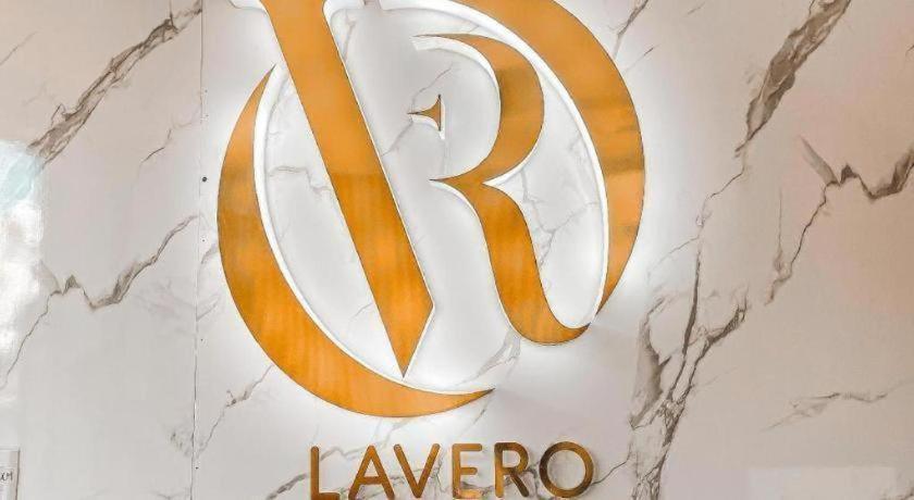 Lavero Suites Kalibo Esterno foto